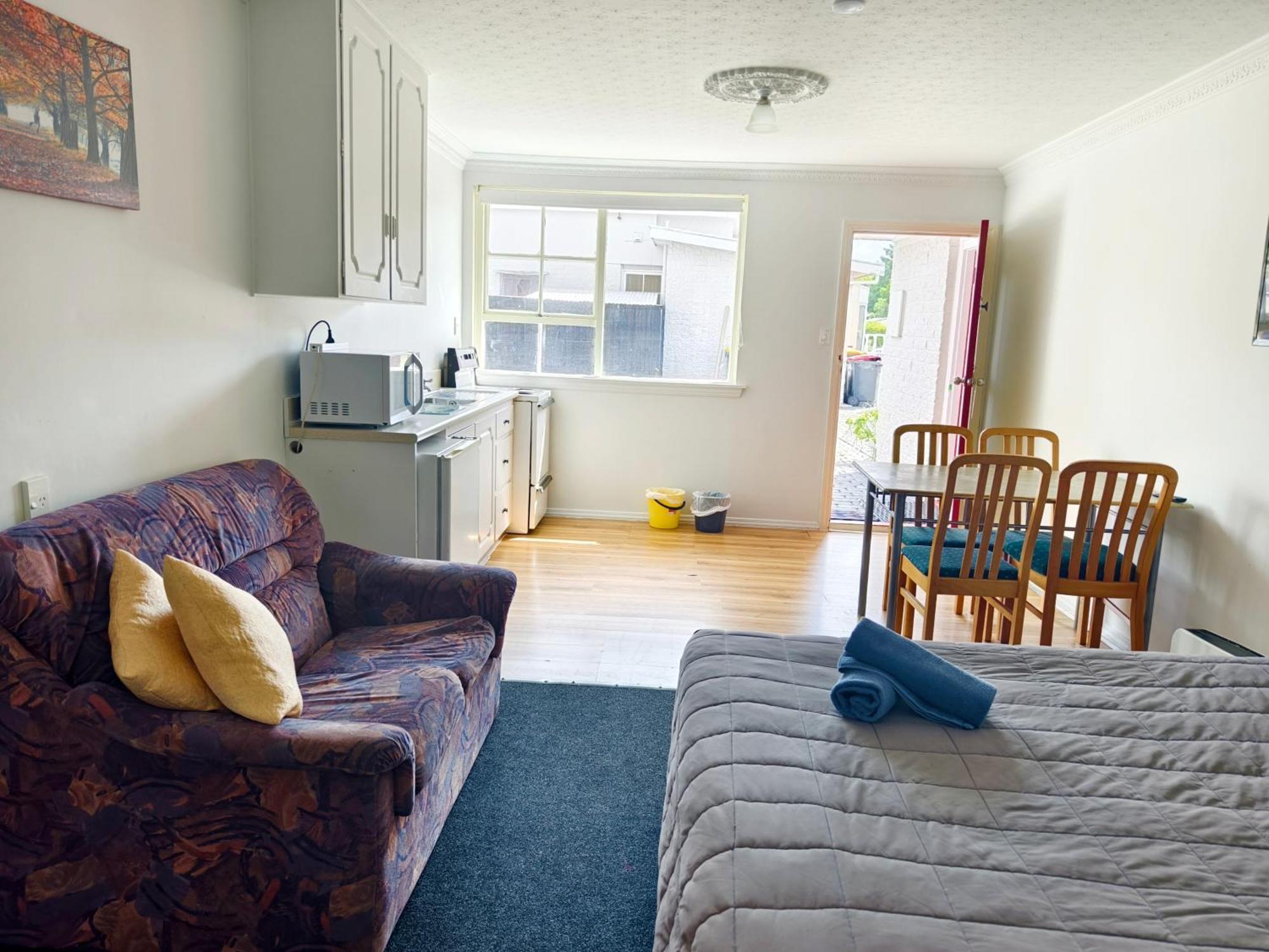 Ferry Motel Christchurch Buitenkant foto