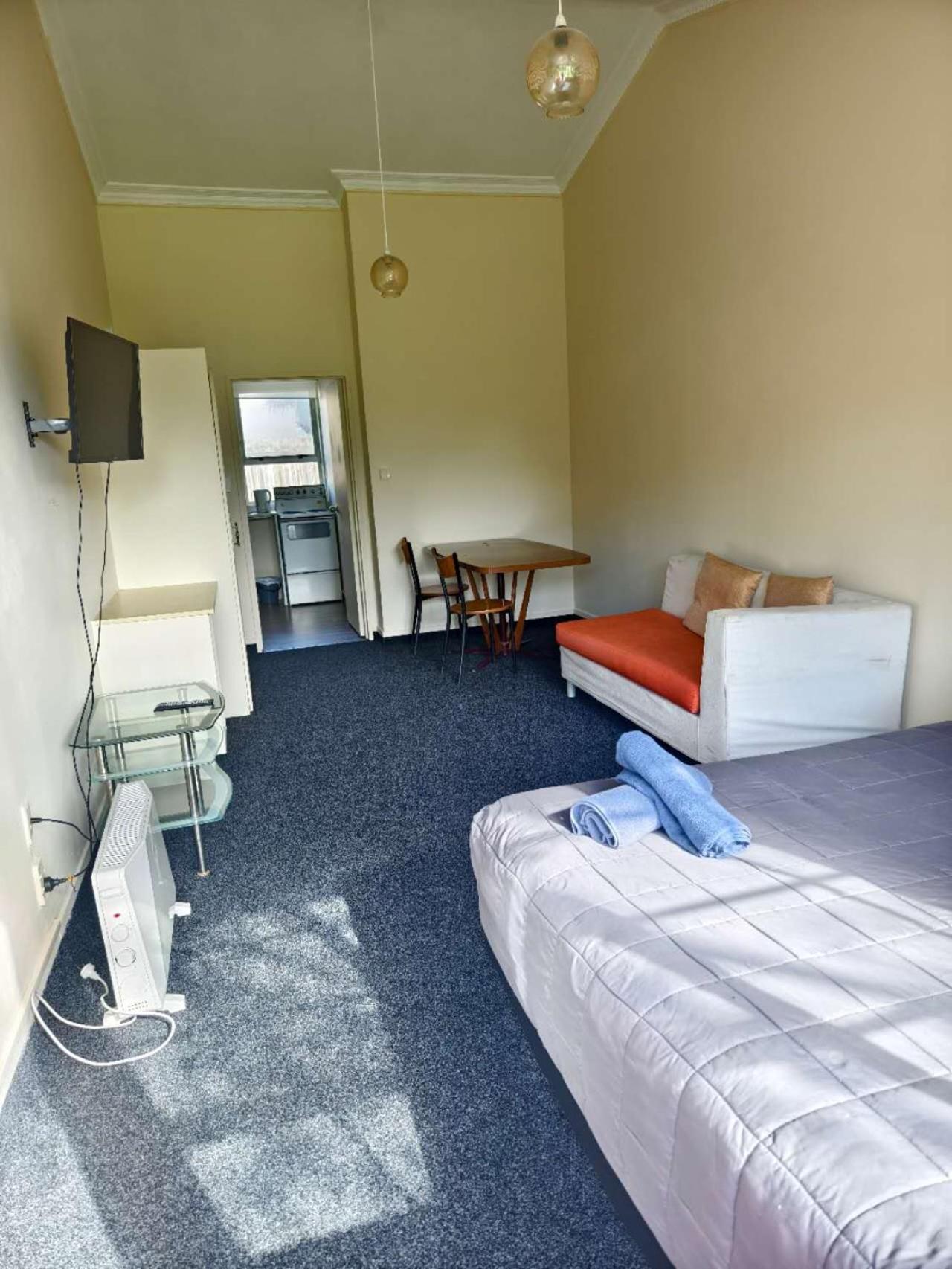 Ferry Motel Christchurch Buitenkant foto