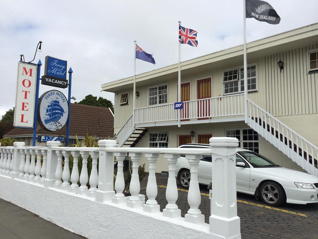 Ferry Motel Christchurch Buitenkant foto